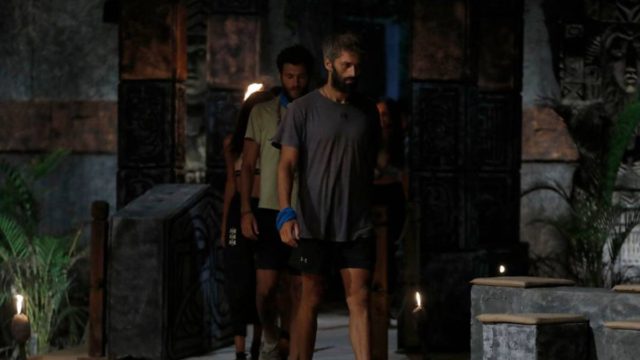 Survivor 4: Η κλίκα πέτυχε το στόχο της – Με το «έτσι θέλω» την έδιωξαν