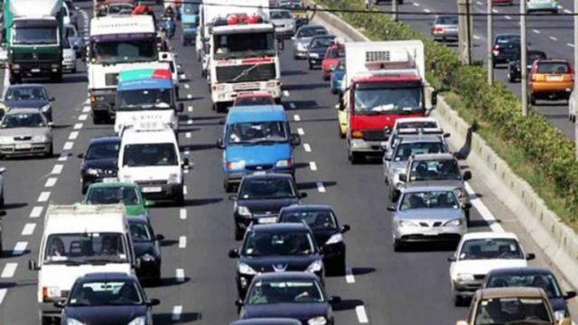 Τέλη κυκλοφορίας: Τελευταία ευκαιρία για όσους… τρέχουν να προλάβουν