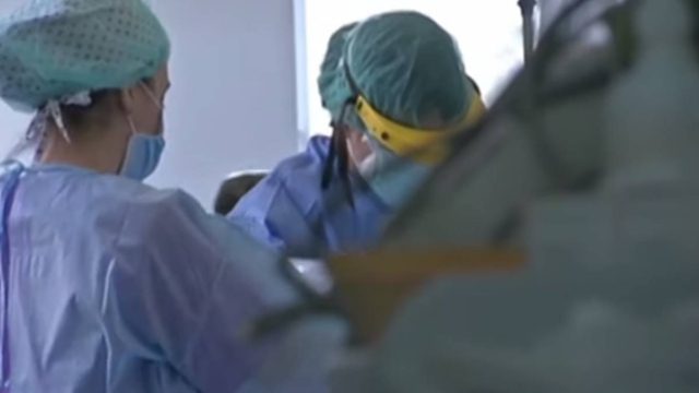 Θάνατος 15χρονης από κορωνοϊό: Ο παιδίατρος είπε ότι είχε φαρυγγίτιδα!