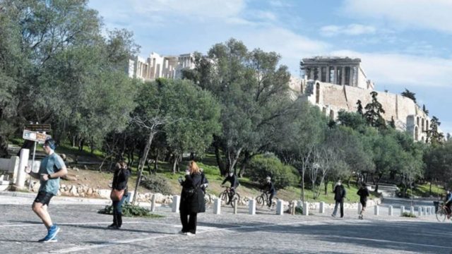 Κορωνοϊός: Στο 205% “έκλεισε” η αύξηση του ιικού φορτίου – Ποια η σύνδεση με τις μεταλλάξεις