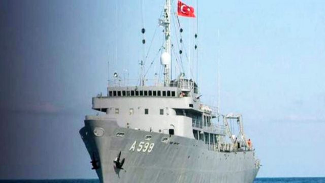 «Παρενόχληση» του «Τσεσμέ» καταγγέλλουν οι Τούρκοι