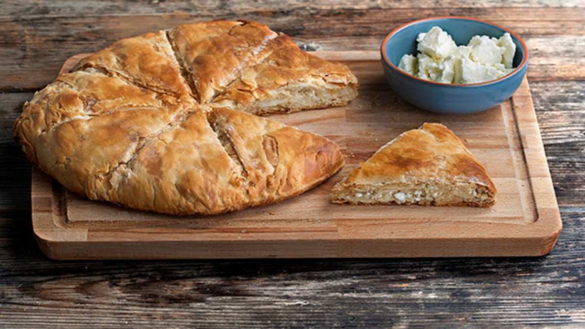 Μια από τις top συνταγές – Τυρόπιτα λουκούμι