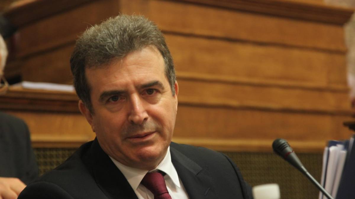 Πέταξε το «μπαλάκι» ο Χρυσοχοΐδης: «Εσείς κάψατε 100 άτομα στο Μάτι και μας λέτε για τη “Μήδεια”;»