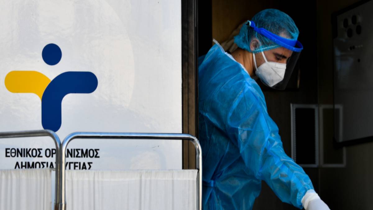 Σεισμός στο σύστημα Υγείας: Πάνω από 2.000 κρούσματα σήμερα!