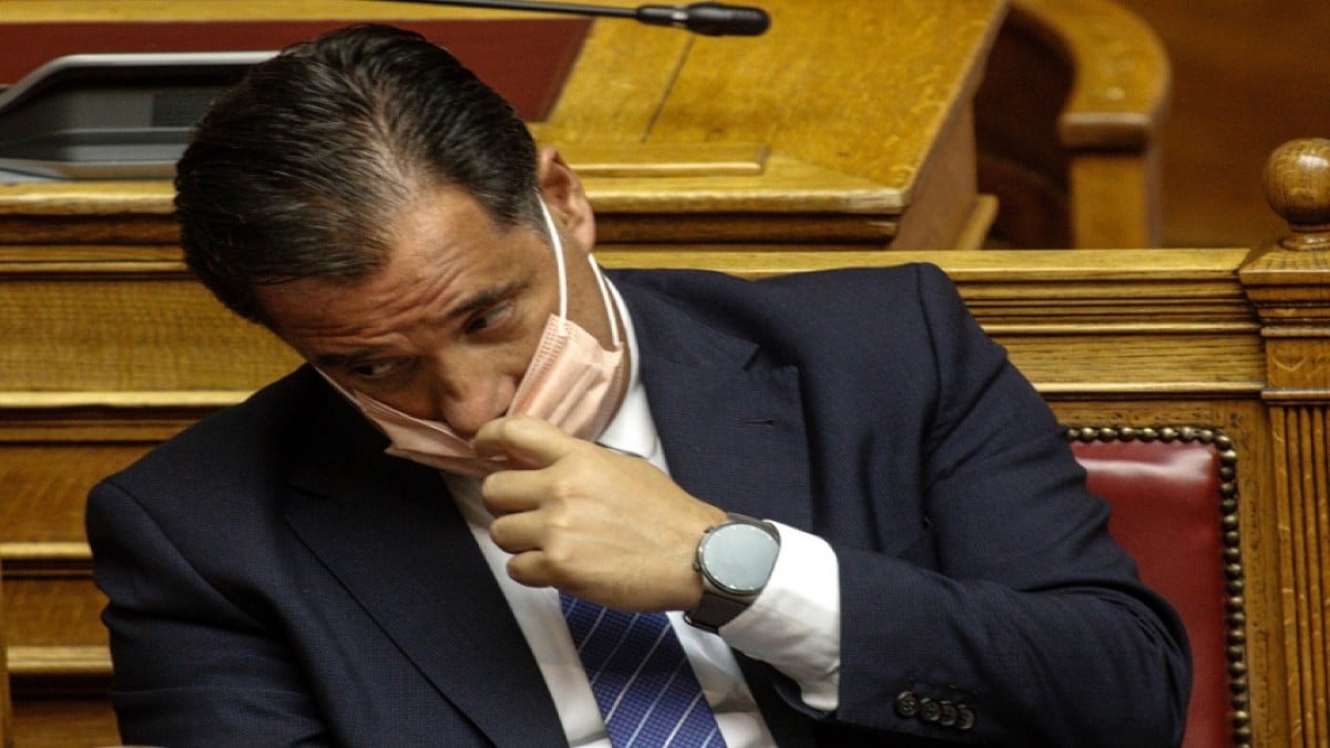Άδωνις Γεωργιάδης: Νονός εν μέσω lockdown ενώ απαγορεύονται οι βαφτίσεις! (photo)