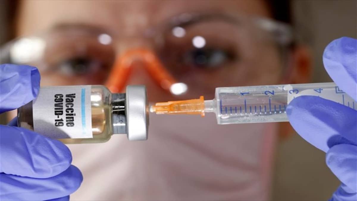 Εμβολιασμοί: Ανοίγει σήμερα η πλατφόρμα για τα άτομα με υποκείμενα νοσήματα