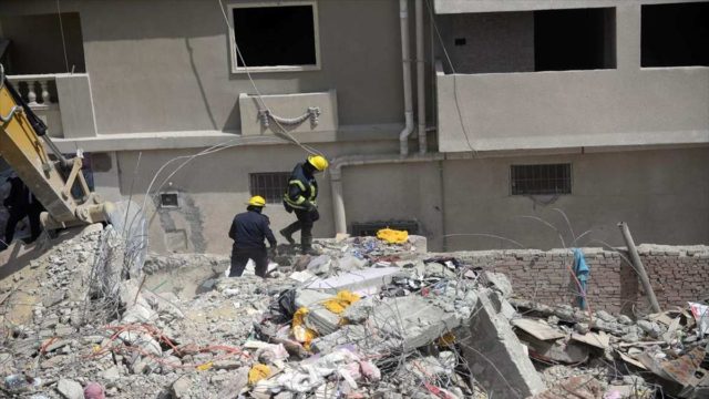 Στους 23 οι νεκροί από την κατάρρευση της πολυκατοικίας στο Κάιρο