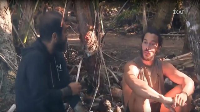 Survivor 4 – Εκτός εαυτού ο Ασημακόπουλος με τον Τριαντάφυλλο: “Εγώ ποτέ μου δεν είχα…” (video)