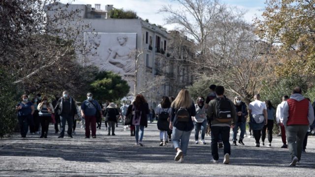 Ματίνα Παγώνη: «Να καταργηθεί η απαγόρευση κυκλοφορίας από τις 18.00!» (Video)