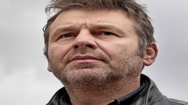 Ο θάνατος που «λύγισε» τον Απόστολο Γκλέτσο: «Με έμαθες να σκέφτομαι και όμορφα καλή αντάμωση…»