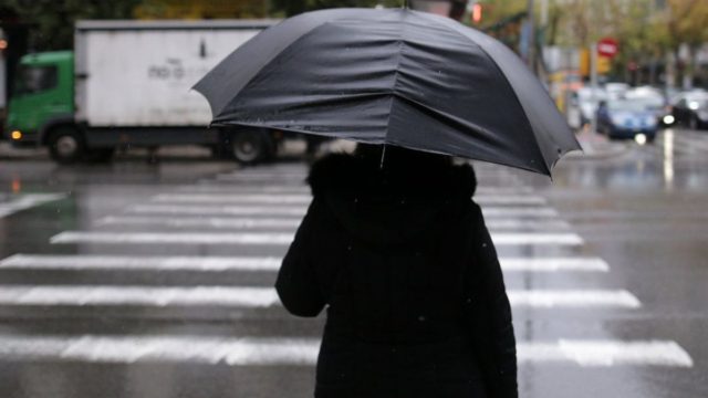 Άστατος ο καιρός και σήμερα: Βροχές, καταιγίδες και αφρικανική σκόνη – Που θα είναι έντονα τα φαινόμενα;