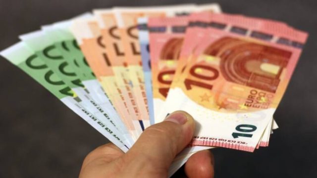 Επιστρεπτέα Προκαταβολή 6: Μέχρι πότε μπορούν να υποβάλλουν αίτηση οι δικαιούχοι – Τι ισχύει για τις επιχειρήσεις