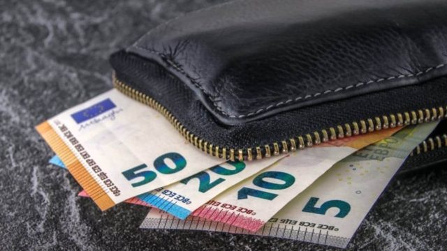 Δώρο Πάσχα: Πώς θα καταβληθεί σε όσους εργαζόμενους είναι σε αναστολή
