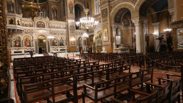 Εκκλησίες: Ποιες και πως θα λειτουργήσουν μέχρι την άλλη Παρασκευή (Video)