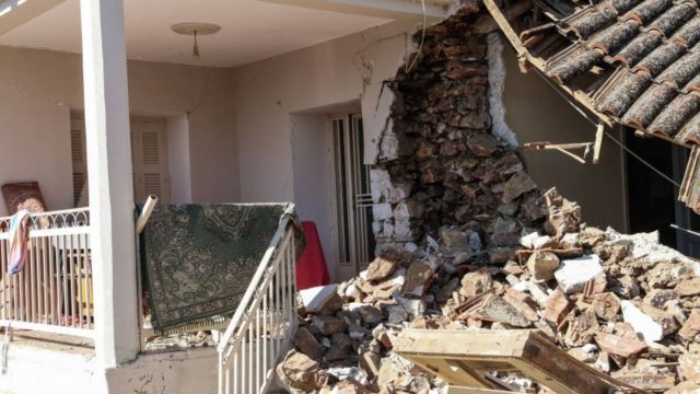 Σεισμός στην Ελασσόνα: Πραγματοποιείται αυτοψία γεωλόγων στην παραποτάμια περιοχή του Μεσοχωρίου