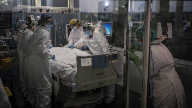 Τραγωδία στη Λαμία: “Έχασε” τη μάχη με τον κορωνοϊό ένας άνδρας – Βρισκόταν στην εντατική για 10 ημέρες