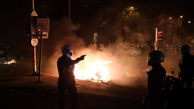 Νέα Σμύρνη: Ελεύθεροι αφέθηκαν οι ανήλικοι συλληφθέντες