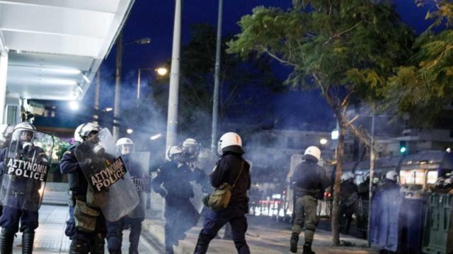 Επεισόδια στην Νέα Σμύρνη: Αποδείξεις… απουσιάζουν για τους αστυνομικούς