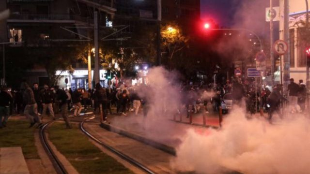 Νέα ένταση στην Πανόρμου: Επεισόδια με κρότου λάμψης και προσαγωγές