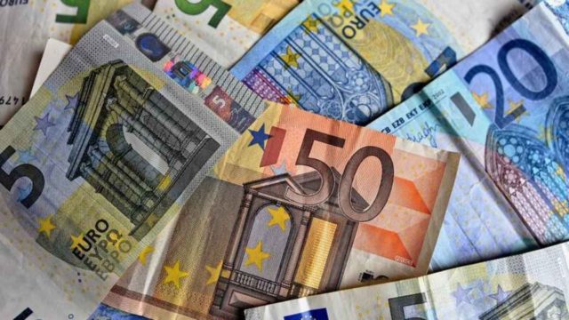 Επίδομα 534 ευρώ: Πότε θα καταβληθεί στους δικαιούχους