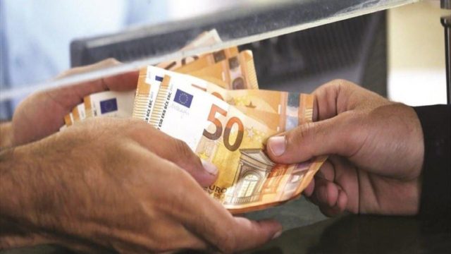 Έκτακτη επιδότηση 3.000 ευρώ ανά επιχείρηση και 1.000 ευρώ για κάθε εργαζόμενο – Ποιους αφορά