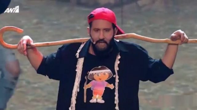 Your Face Sounds Familiar: “Μοίρασε” γέλιο ο Λευτέρης Ελευθερίου στην πρεμιέρα – Δεν μπορούσαν να “ανασάνουν” οι κριτές (video)
