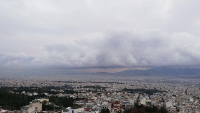 Καιρός σήμερα: Σε ποιες περιοχές θα βρέξει; Σύννεφα στην Αττική