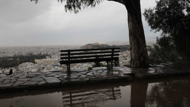Καιρός σήμερα: Με βροχές, χιόνια και πτώση της θερμοκρασίας ξεκινά ο Μάρτης!