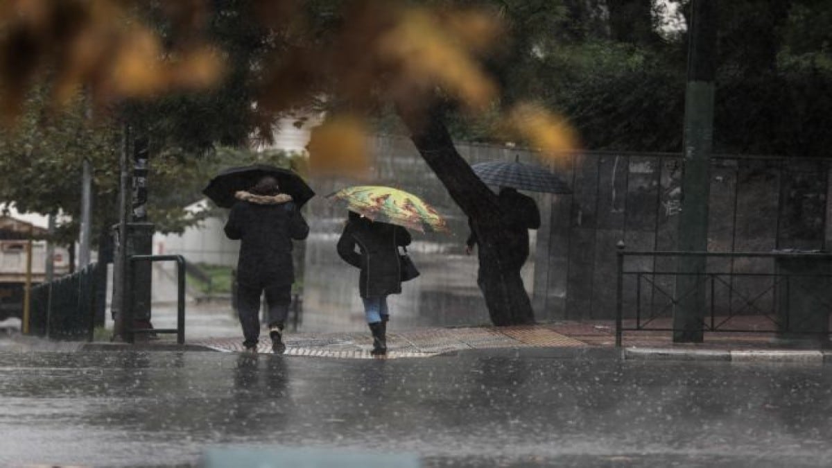 Καιρός: Συννεφιά και πτώση της θερμοκρασίας – Που αναμένονται βροχές