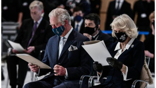 «Χαίρε, ω χαίρε, Ελευθερία – Ζήτω η Ελλάς» – Συγκίνησε ο λόγος του Καρόλου