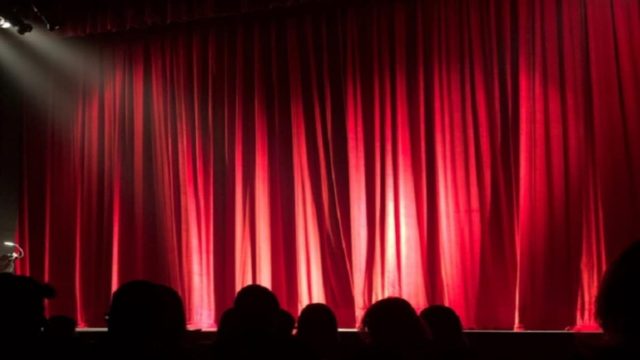 «Σκάει» ομαδική καταγγελία στο ΣΕΗ από γνωστούς ηθοποιούς για συνάδελφό τους (Video)