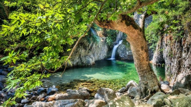 9+1 καταρράκτες της Ελλάδας που λίγοι γνωρίζουν!