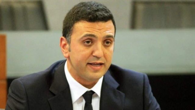 Κορωνοϊός: Δείτε ζωντανά τις τελευταίες ενημερώσεις από τον Βασίλη Κικίλια