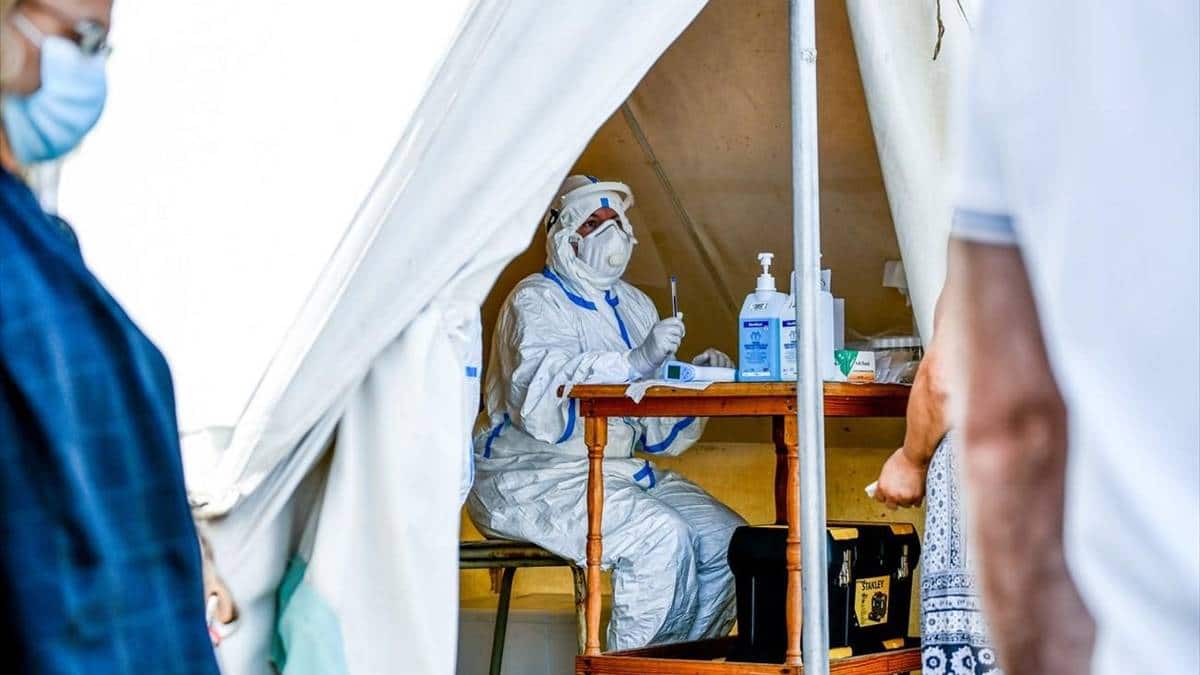 Κορωνοϊός: Σοκαριστικές προβλέψεις μέχρι το Μάιο – «Έρχονται χειρότερα, θα μεγαλώσουν οι αριθμοί…»