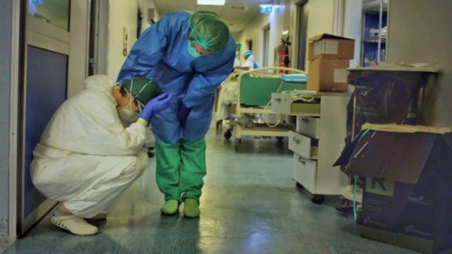 Κορωνοϊός: Γυναίκα “έχασε” τη ζωή της αφότου έκανε το εμβόλιο της AstraZeneca
