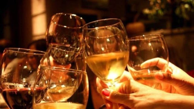Θεσσαλονίκη: Έφοδος της Αστυνομίας σε κορωνοπάρτι Γάλλων φοιτητών