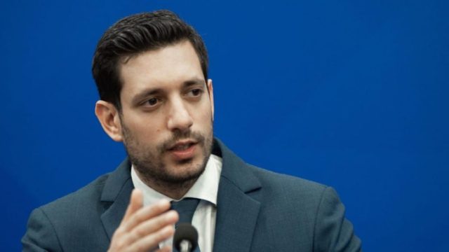 Επεισόδια στη Νέα Σμύρνη: “Χαμός” με τον Κωνσταντίνο Κυρανάκη – Δημοσιοποίησε τα στοιχεία του άνδρα που ξυλοκοπήθηκε από τους αστυνομικούς (video)
