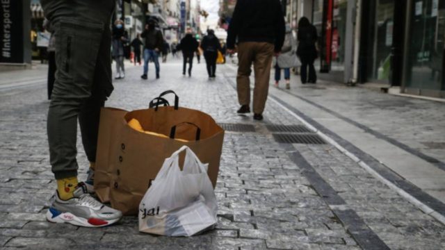 Άρση μέτρων – Ανοίγει η αγορά: Ποιο είναι το δίχτυ ασφαλείας και ποιος ο νέος πενταψήφιος;