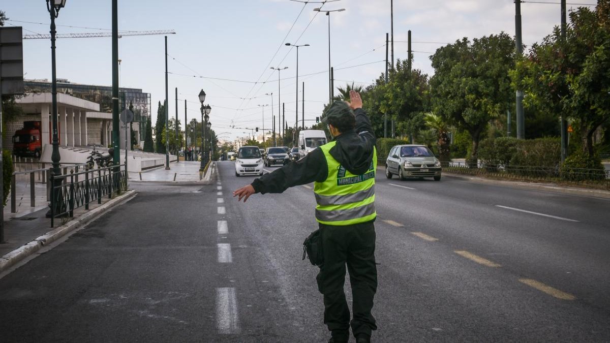 Σενάριο για «μπλόκο» στις μετακινήσεις από δήμο σε δήμο στην Αττική!