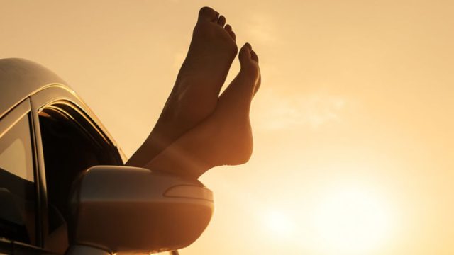 Πέντε σοβαρά προβλήματα υγείας που αποκαλύπτουν τα πόδια