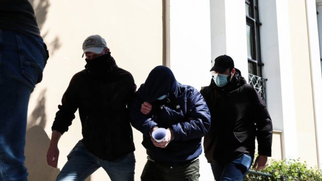 Ληστεία στο Ψυχικό: Συνεχίζονται οι έρευνες – Άλλοι τέσσερις ύποπτοι στο στόχαστρο της Αστυνομίας