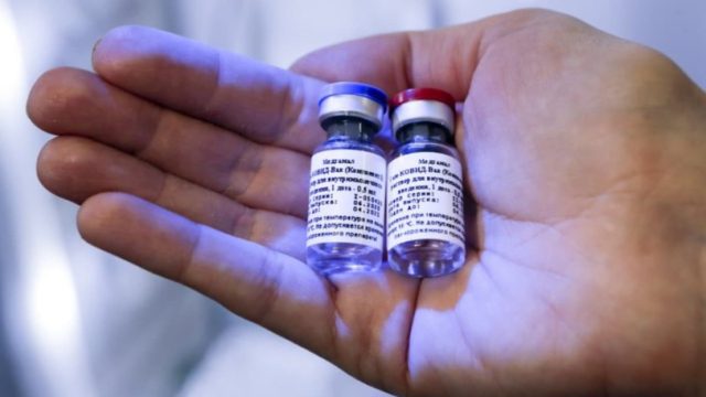 Κορωνοϊός: Ακόμη μία “νίκη” για το ρωσικό εμβόλιo Sputnik V – Ποια χώρα έχει “σειρά”