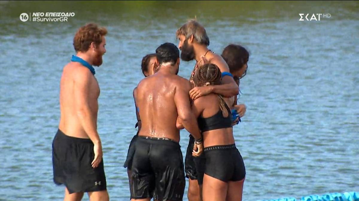 Survivor 4: Αυτή την φορά… τους γλέντησε ο Αλέξης «Γιασικεβίτσιους» – Μεγάλη νίκη και δεύτερη ασυλία για τους «Μπλε»