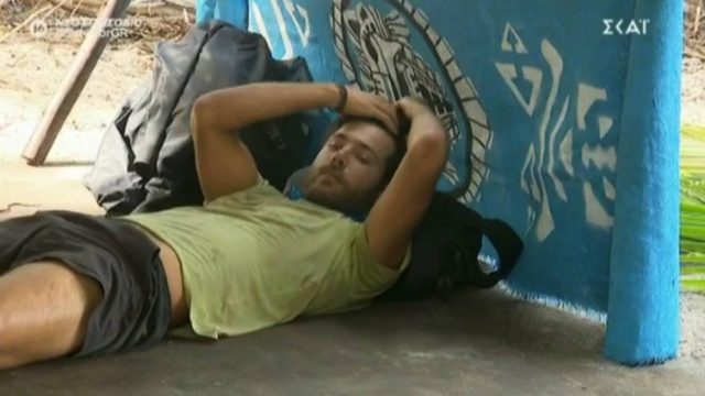 Survivor 4: Άγριο κράξιμο της κλίκας σε Τζέιμς και Μπάρτζη – «Είστε περαστικοί και τουρίστες…»