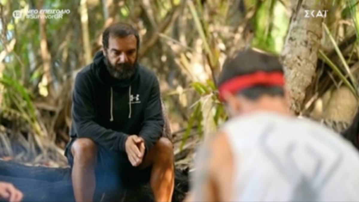 Survivor 4: Νέα επίθεση των «Κόκκινων» στον Τριαντάφυλλο – «Είπε ψέματα μέχρι και για τον αγιασμό»