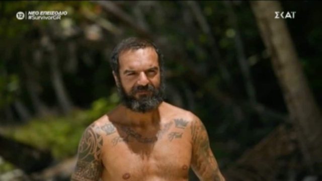 Survivor 4: Απαράδεκτη η κόκκινη ομάδα – Ο Τριαντάφυλλος ζήτησε συγγνώμη κι εκείνοι συνέχισαν να του επιτίθενται