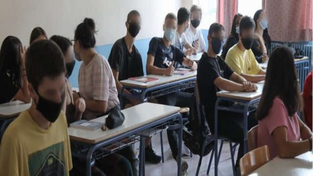 Σχολεία: Παράταση της σχολικής χρονιάς – Χωρίς προαγωγικές εξετάσεις φέτος Γυμνάσια και Λύκεια!