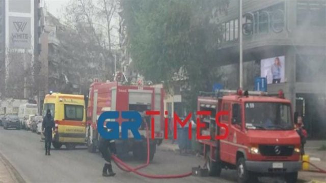 Συναγερμός στη Θεσσαλονίκη: Έκρηξη σε συνεργείο αυτοκινήτων – Στο νοσοκομείο 35χρονος (Video)