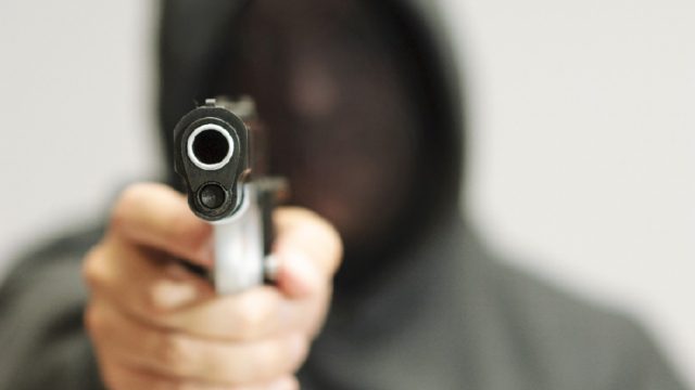 Άγριο έγκλημα: Ανήλικος λήστεψε 37χρονο άνδρα και έπειτα τον σκότωσε
