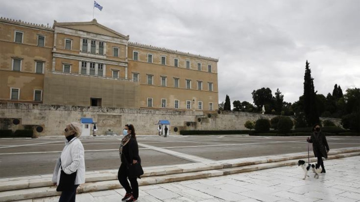 Κορωνοϊός: “Θα χρειαστεί ένας μήνας με μέτρα για να υπάρξει αποκλιμάκωση” – “Υπάρχει άνοδος στο επιδημιολογικό φορτίο”